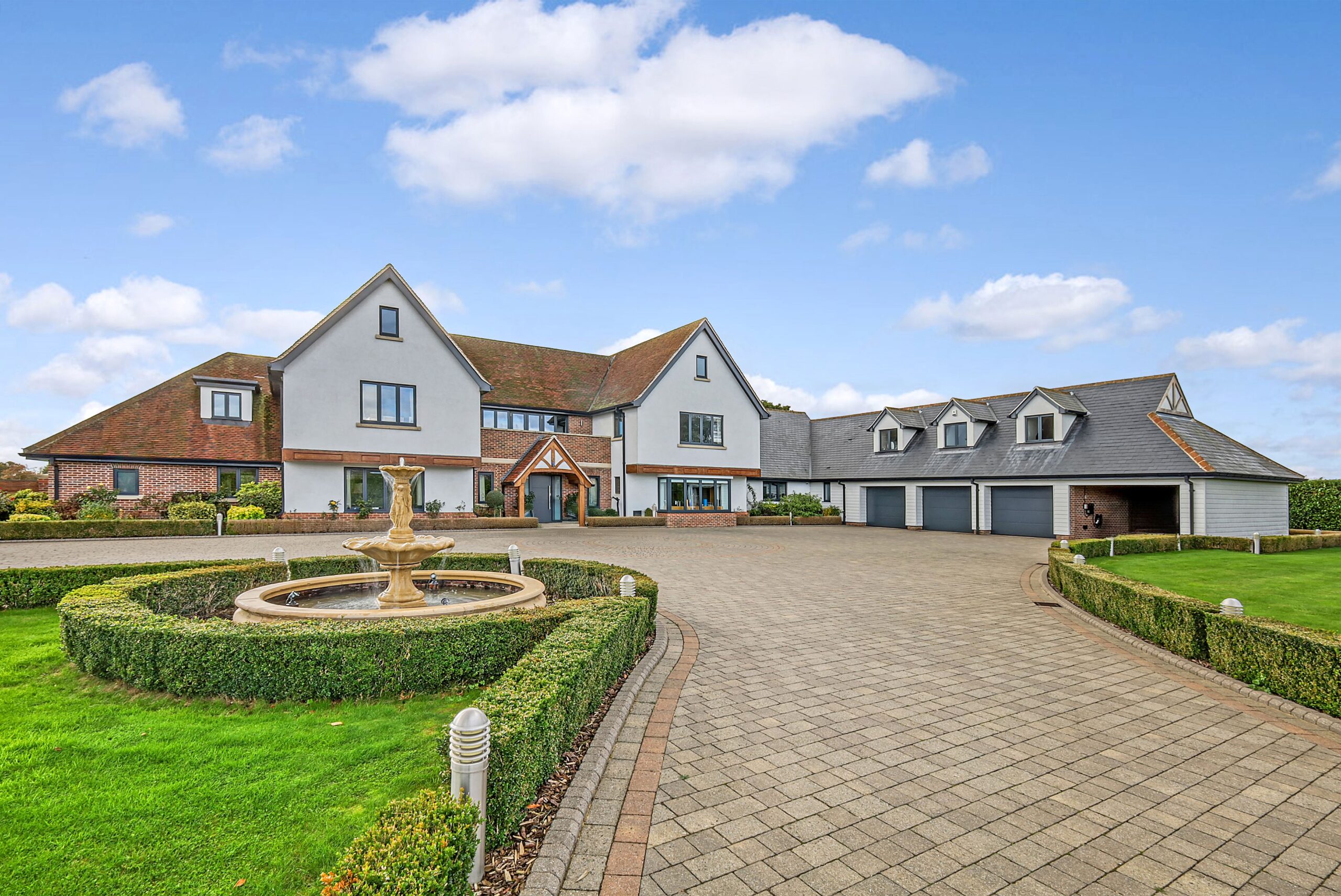 Shaftesbury House, Clacton Road, Elmstead