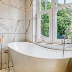 Bathtub